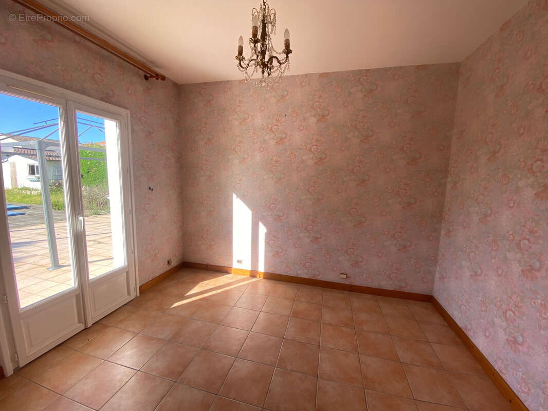 Maison à VAUX-SUR-MER