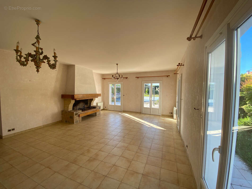 Maison à VAUX-SUR-MER