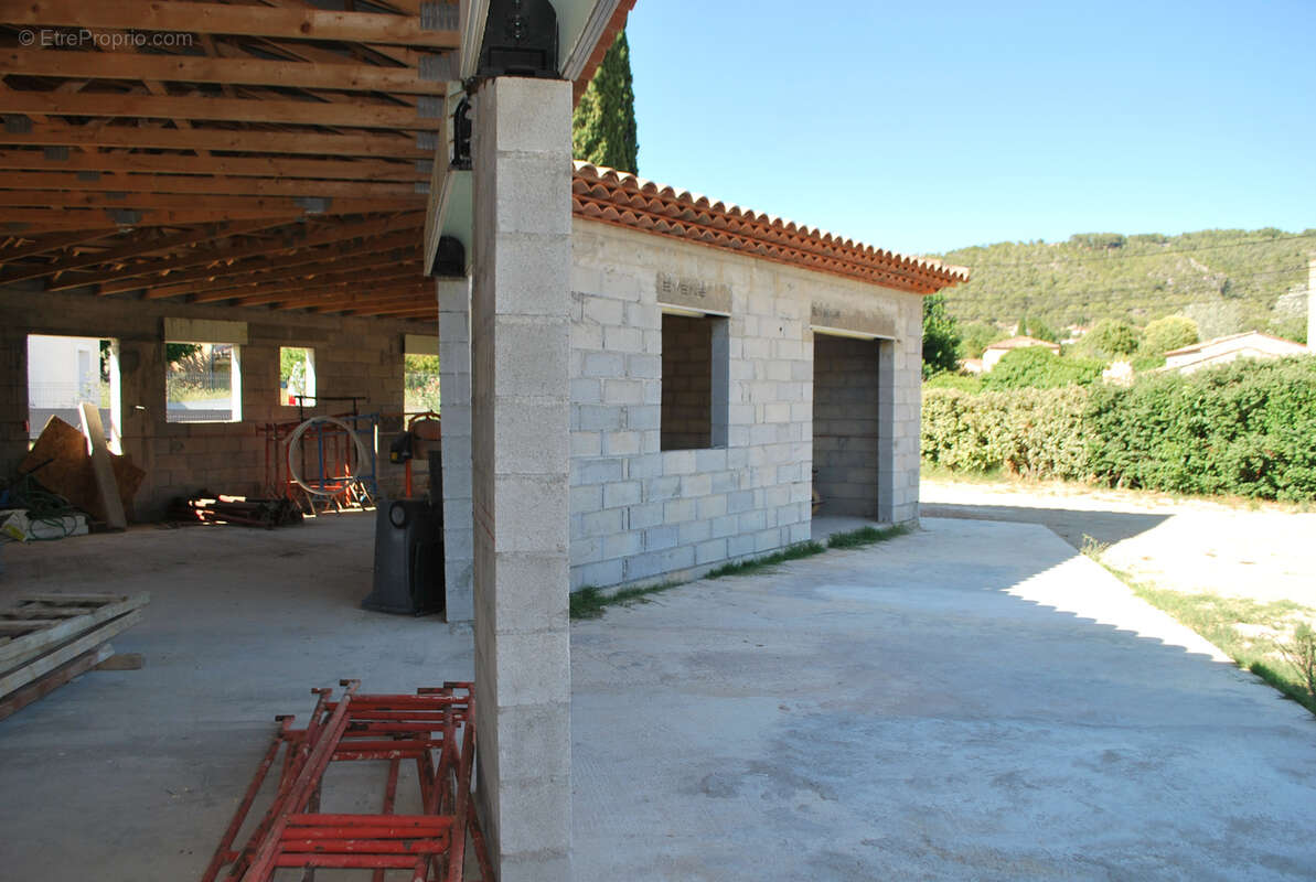 Maison à VILLECROZE