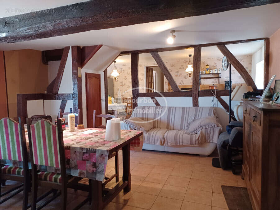 Maison à SAINT-AUBIN-SUR-LOIRE