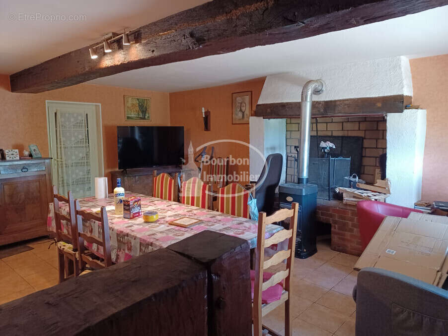 Maison à SAINT-AUBIN-SUR-LOIRE