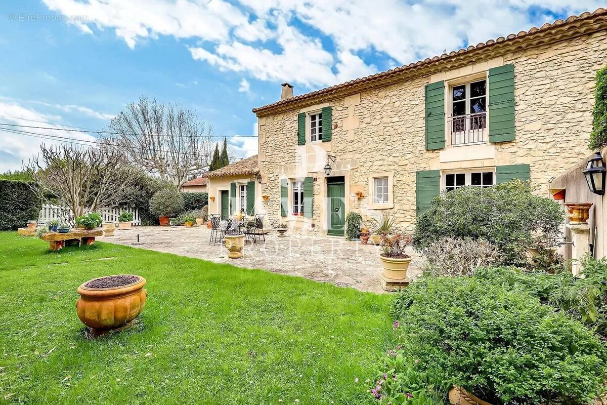 Maison à SAINT-ETIENNE-DU-GRES