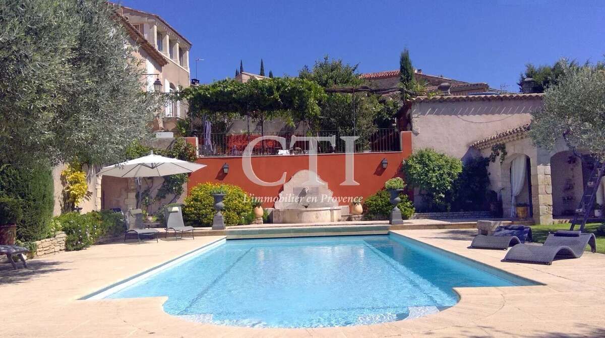 Maison à VAISON-LA-ROMAINE