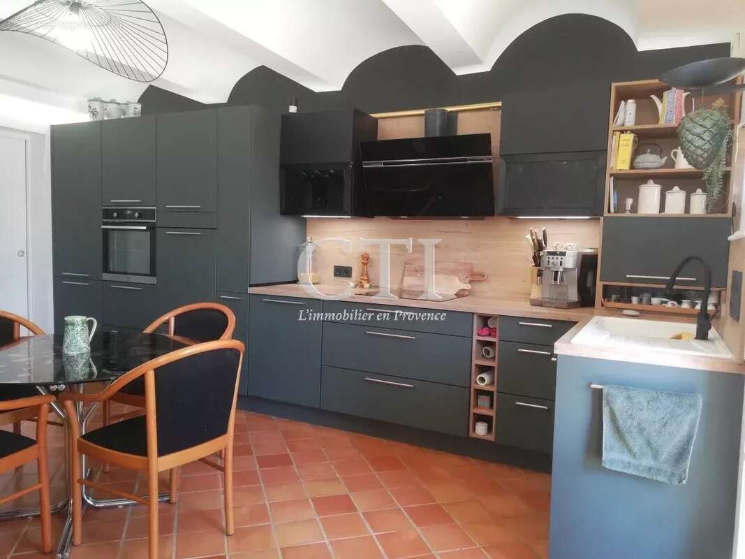 Maison à VAISON-LA-ROMAINE