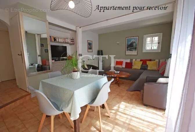 Maison à VAISON-LA-ROMAINE