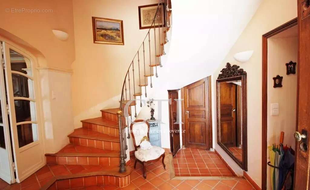 Maison à VAISON-LA-ROMAINE