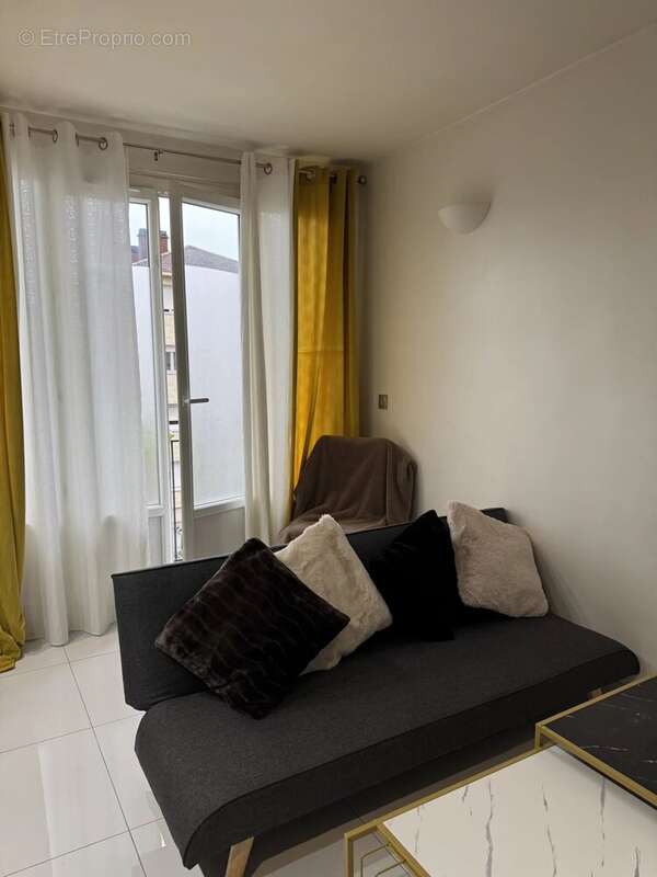 Appartement à ROSNY-SOUS-BOIS