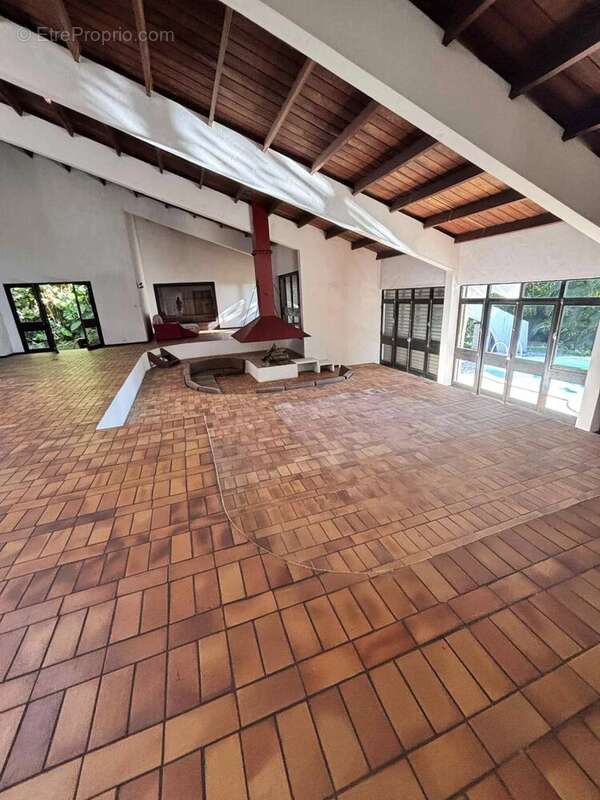 Maison à SAINT-DENIS