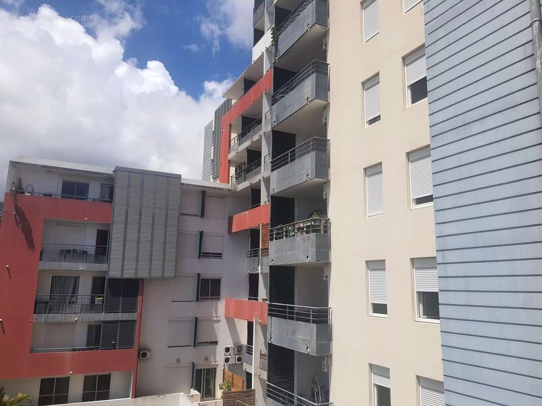 Appartement à SAINT-DENIS