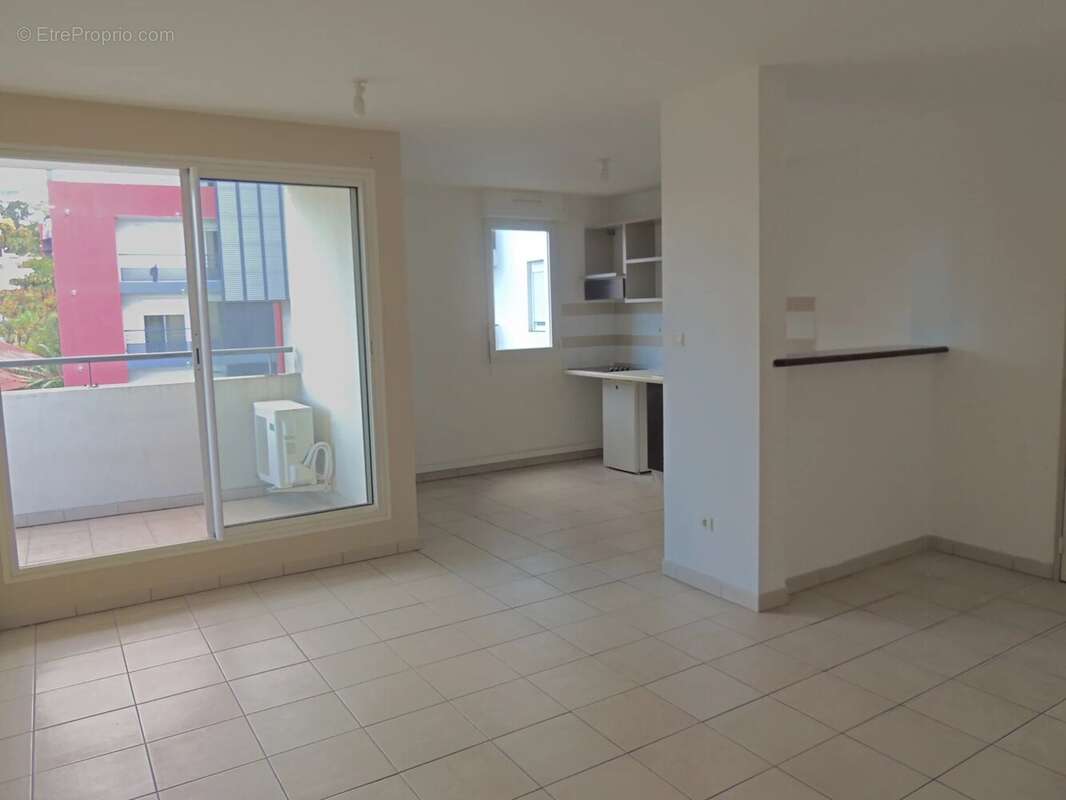 Appartement à SAINT-DENIS