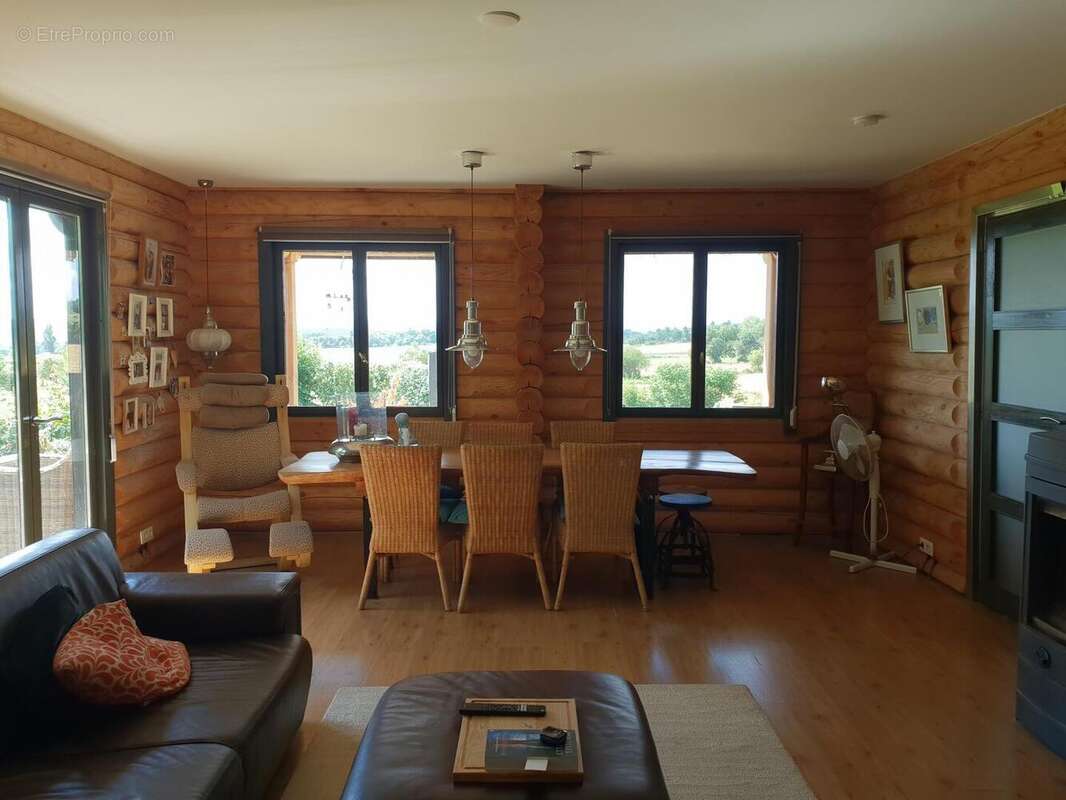 Salon se.31 - Maison à MIELAN