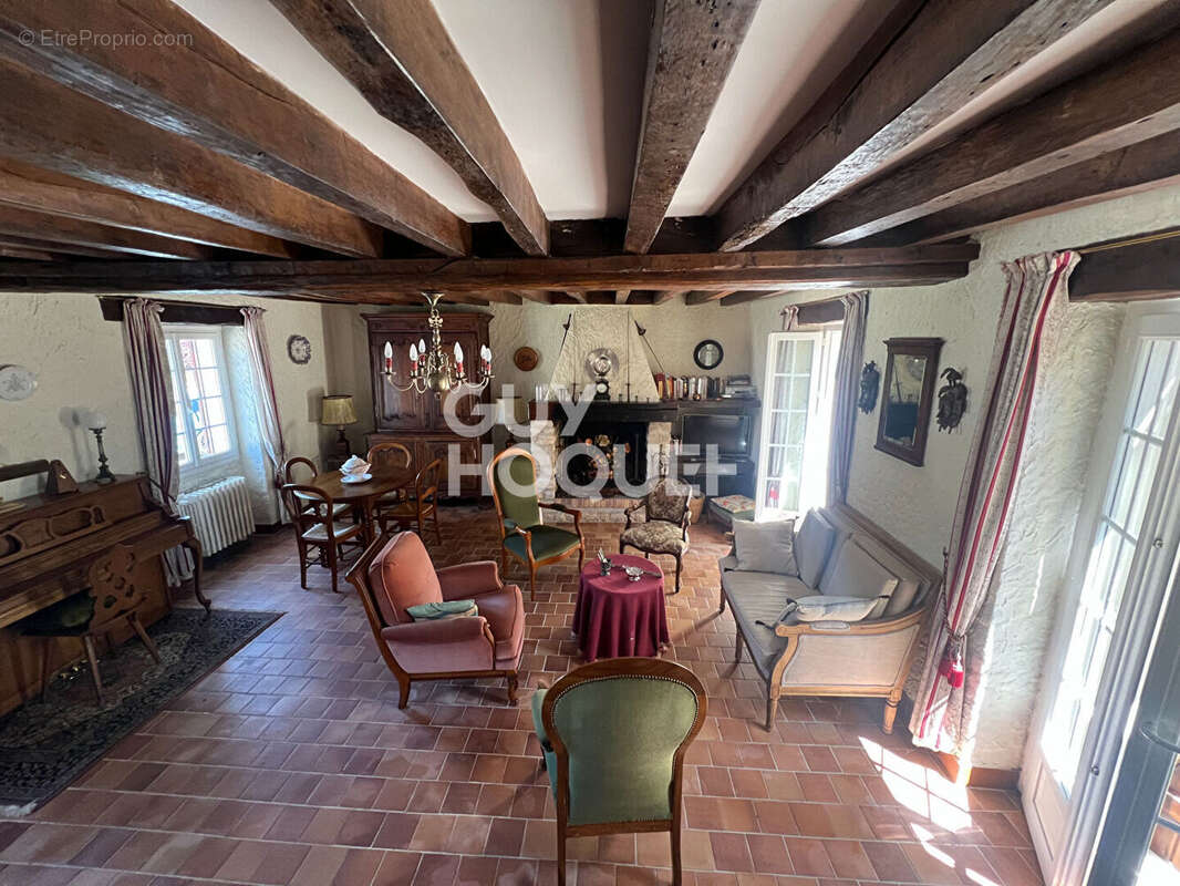 Maison à MILLY-LA-FORET