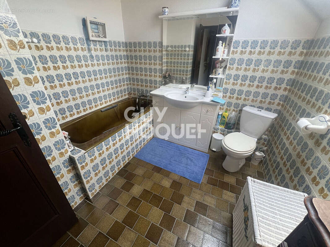 Maison à MILLY-LA-FORET