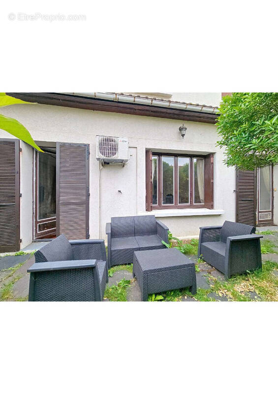 Maison à L&#039;HAY-LES-ROSES