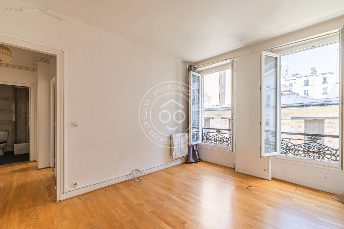 Appartement à PARIS-11E