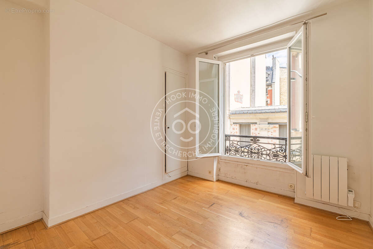 Appartement à PARIS-11E