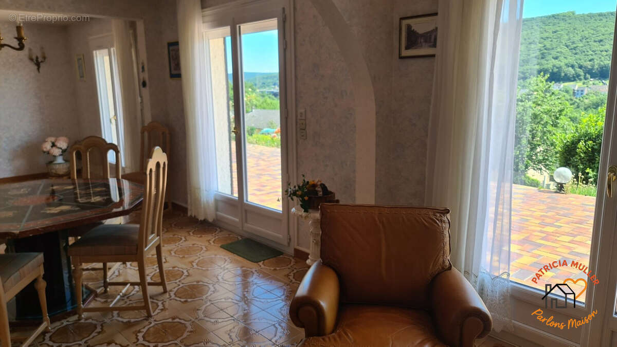 Maison à NOUZONVILLE