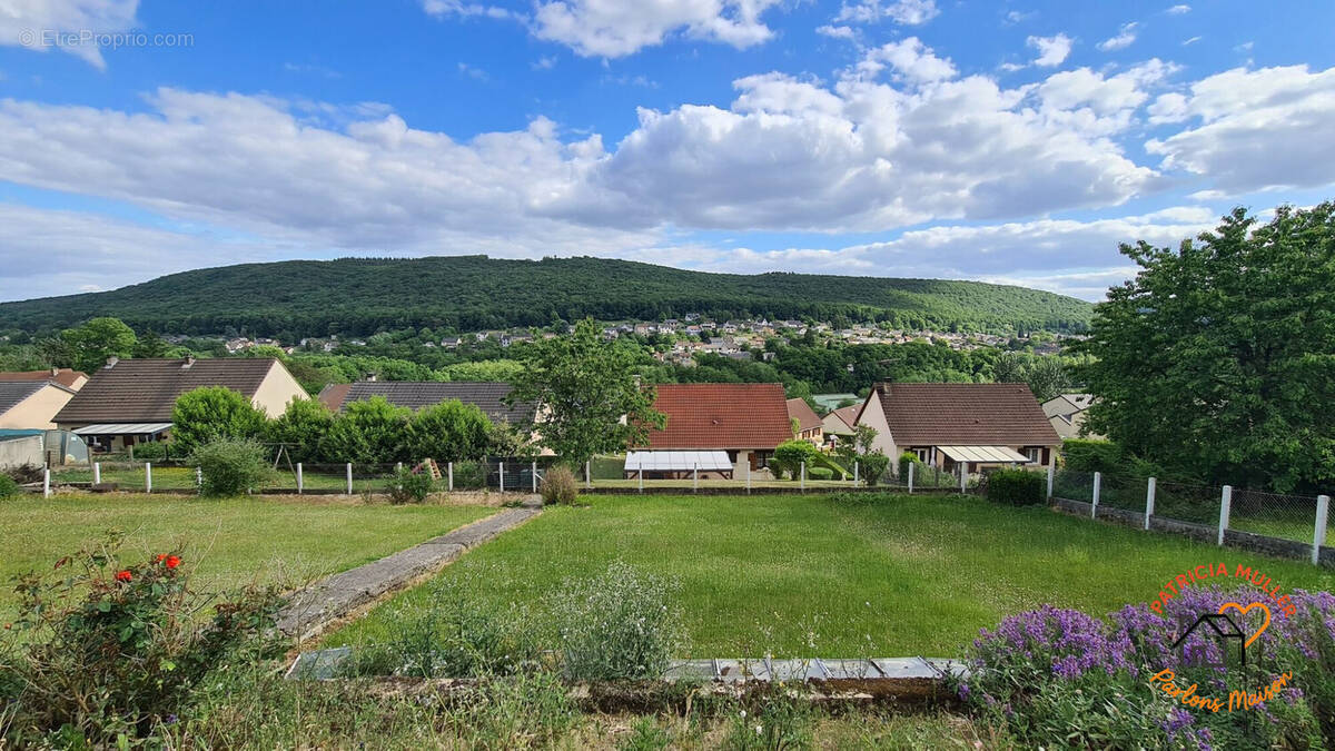 Maison à NOUZONVILLE
