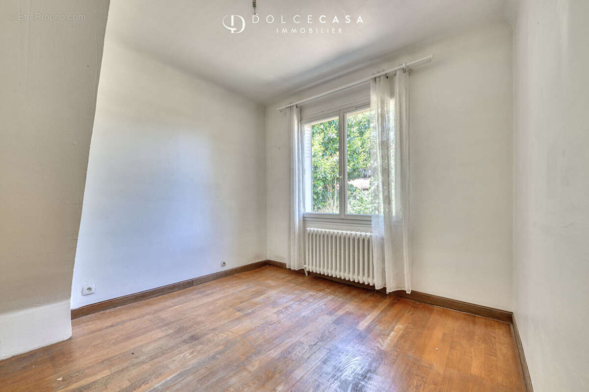 Maison à NEUILLY-SUR-MARNE