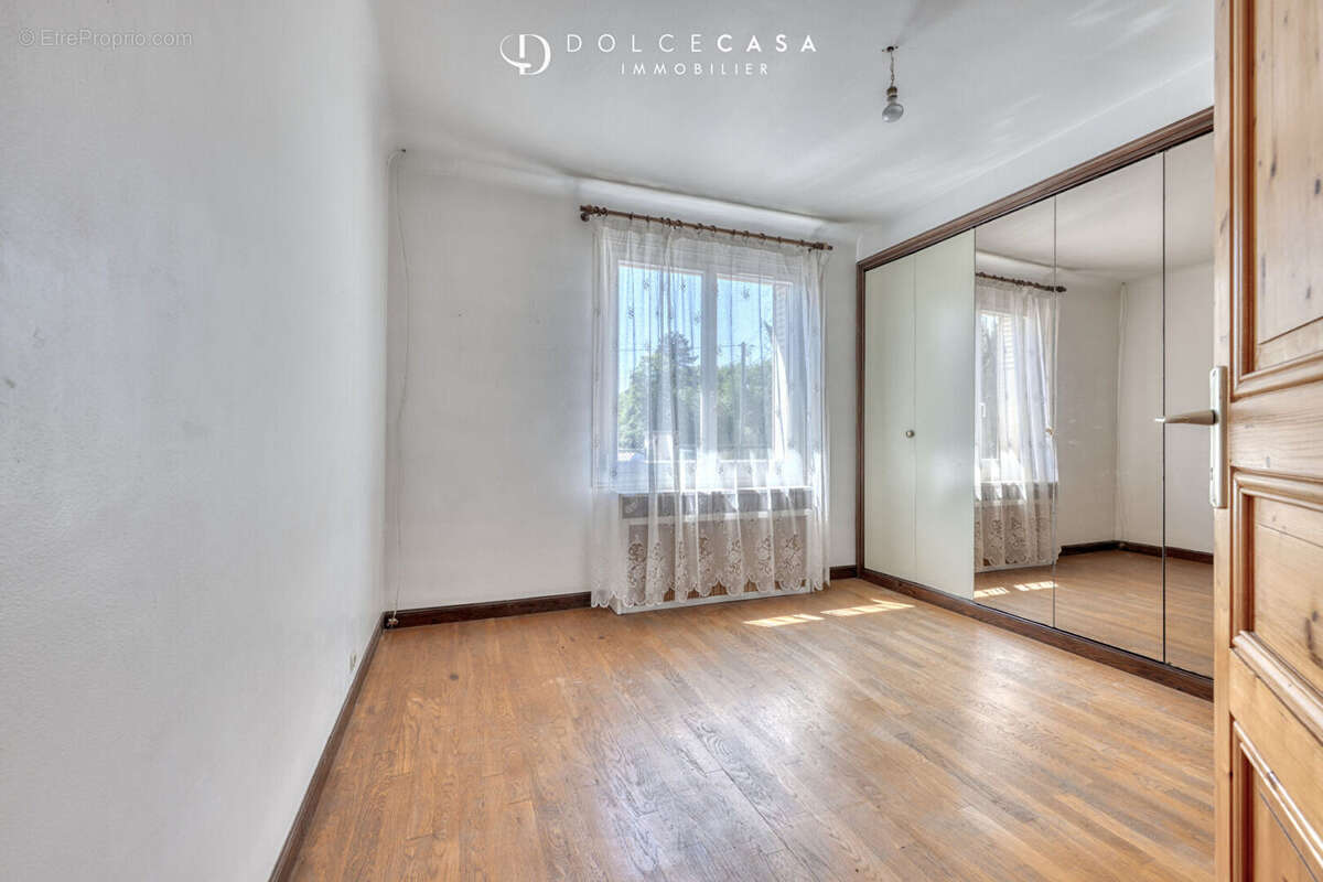 Maison à NEUILLY-SUR-MARNE