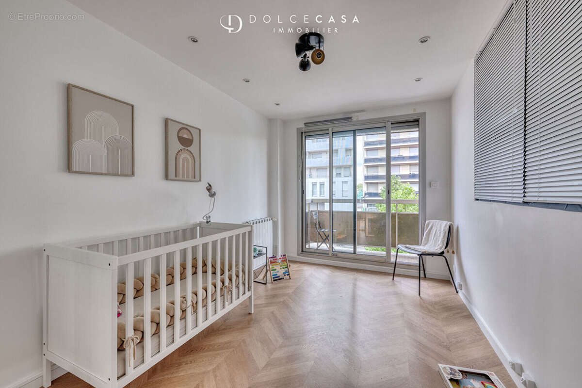 Appartement à NOGENT-SUR-MARNE