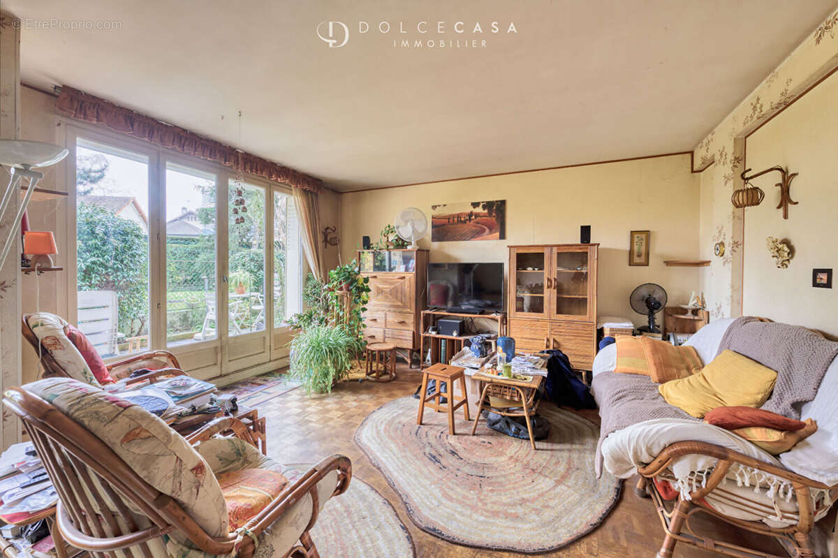 Appartement à NEUILLY-PLAISANCE