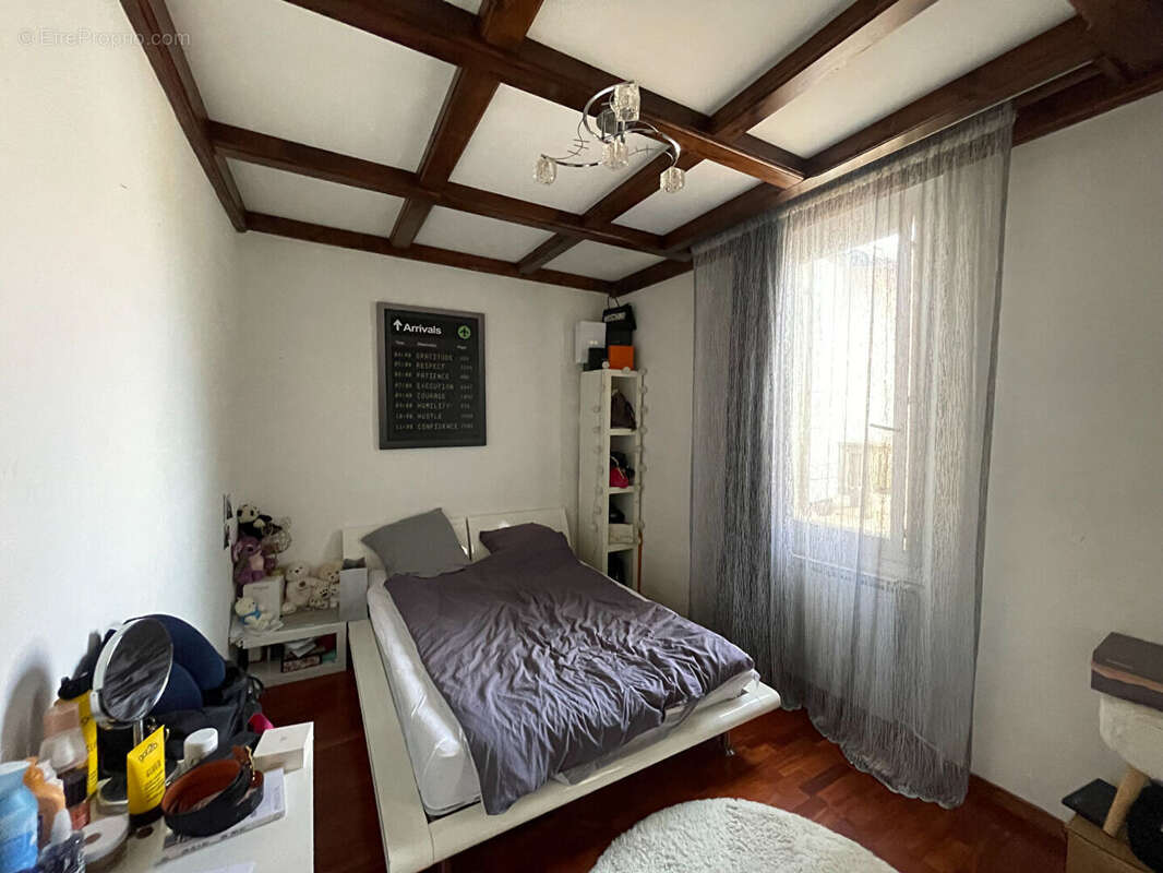 Maison à PEYROLLES-EN-PROVENCE