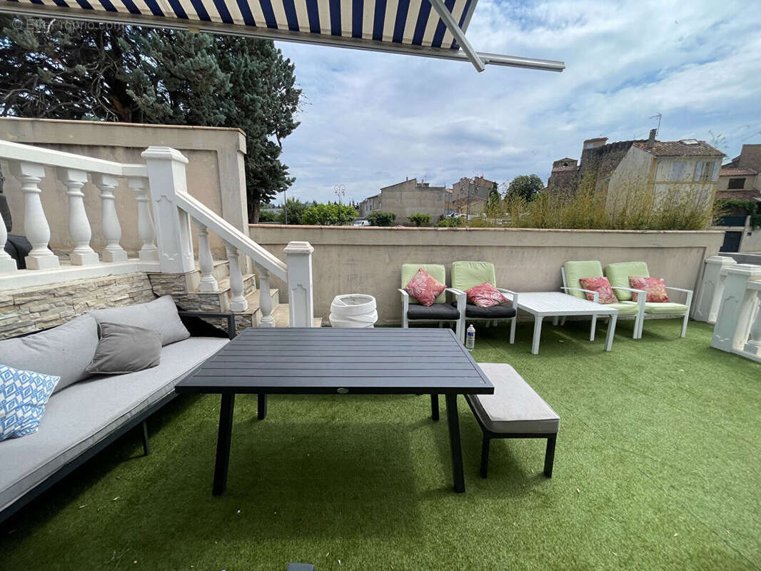 Maison à PEYROLLES-EN-PROVENCE