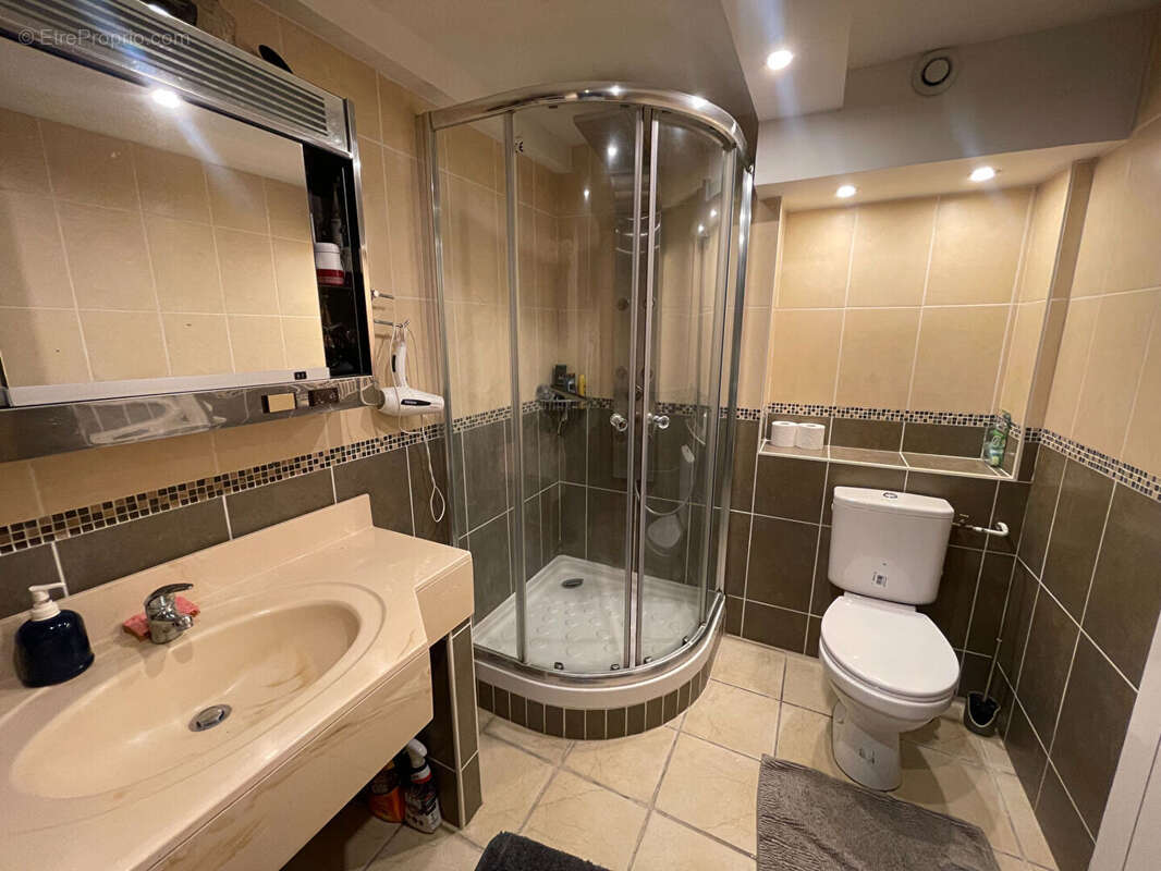 Maison à PEYROLLES-EN-PROVENCE