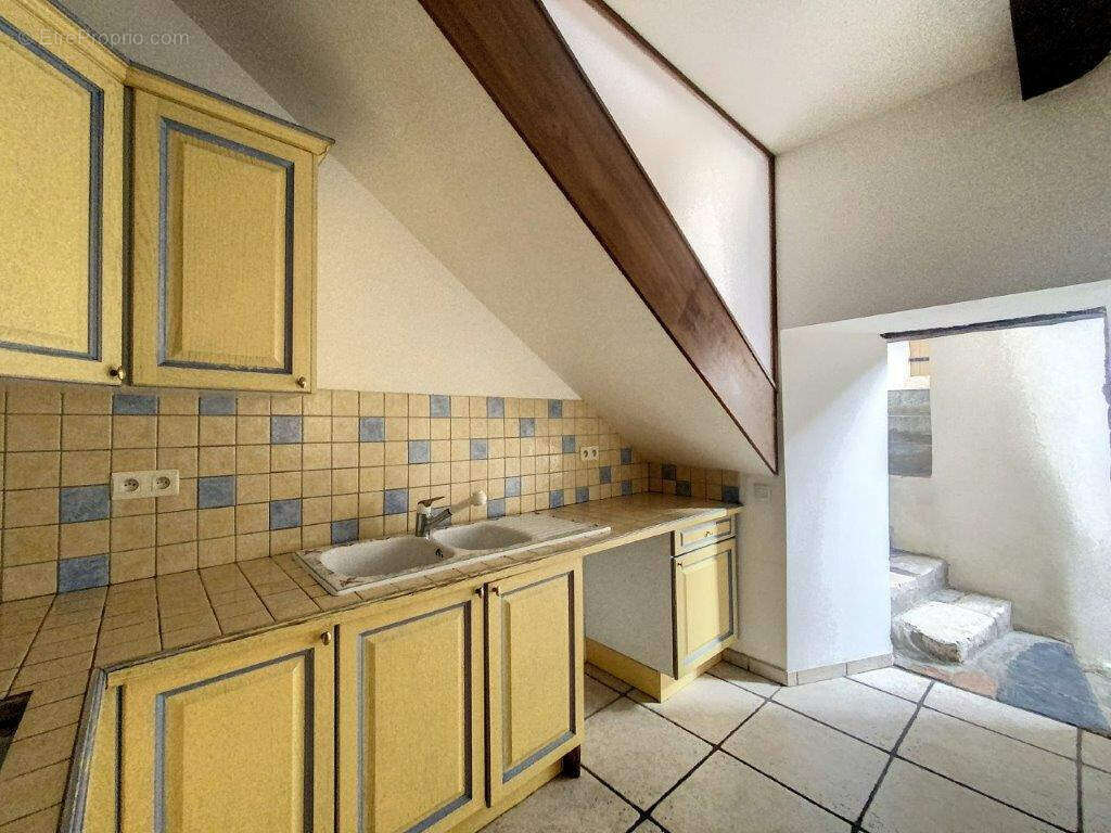 Appartement à MARUEJOLS-LES-GARDON