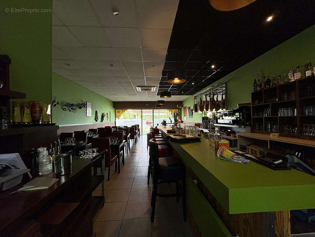 Commerce à SAINT-PRIVAT-DES-VIEUX