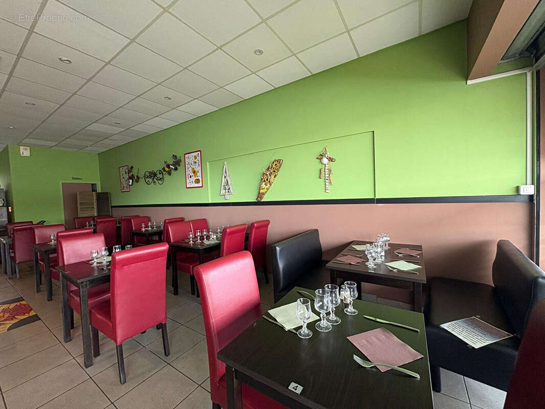 Commerce à SAINT-PRIVAT-DES-VIEUX