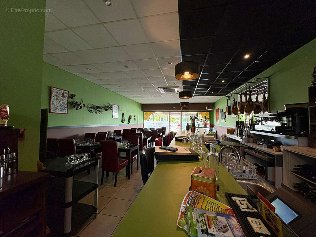 Commerce à SAINT-PRIVAT-DES-VIEUX