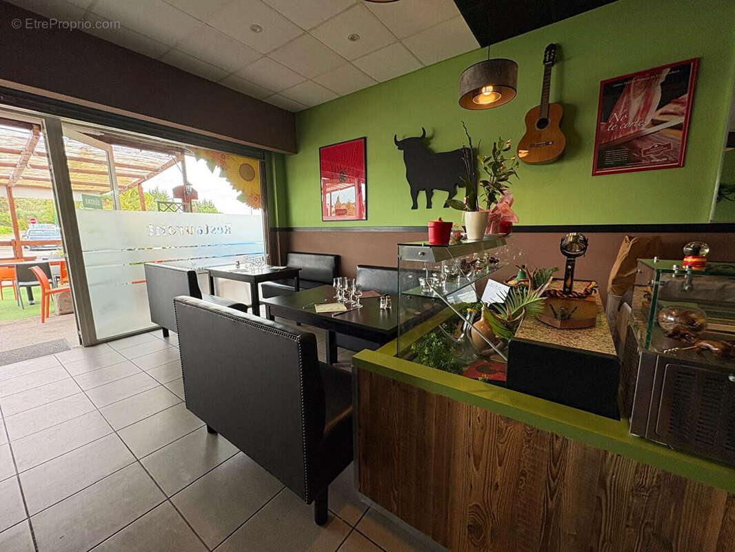 Commerce à SAINT-PRIVAT-DES-VIEUX