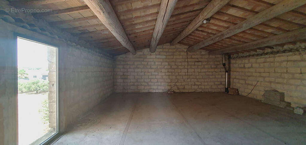 Maison à SAINT-LAURENT-D&#039;AIGOUZE