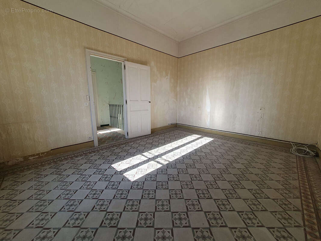 Maison à SAINT-LAURENT-D&#039;AIGOUZE