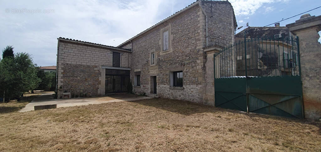 Maison à SAINT-LAURENT-D&#039;AIGOUZE