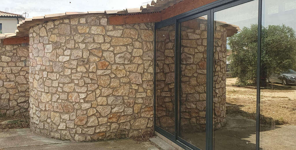 Maison à SAINT-LAURENT-D&#039;AIGOUZE