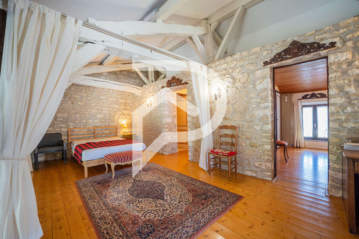 Maison à SABLONCEAUX