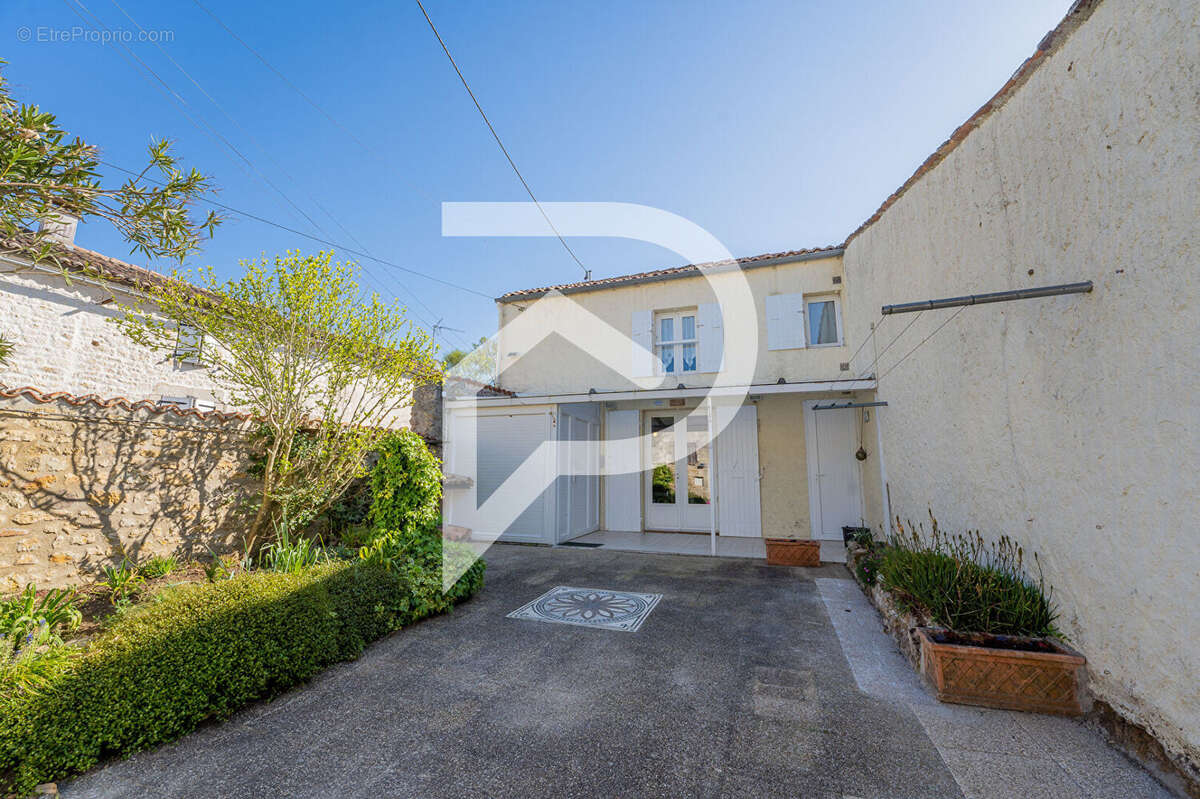 Maison à SABLONCEAUX