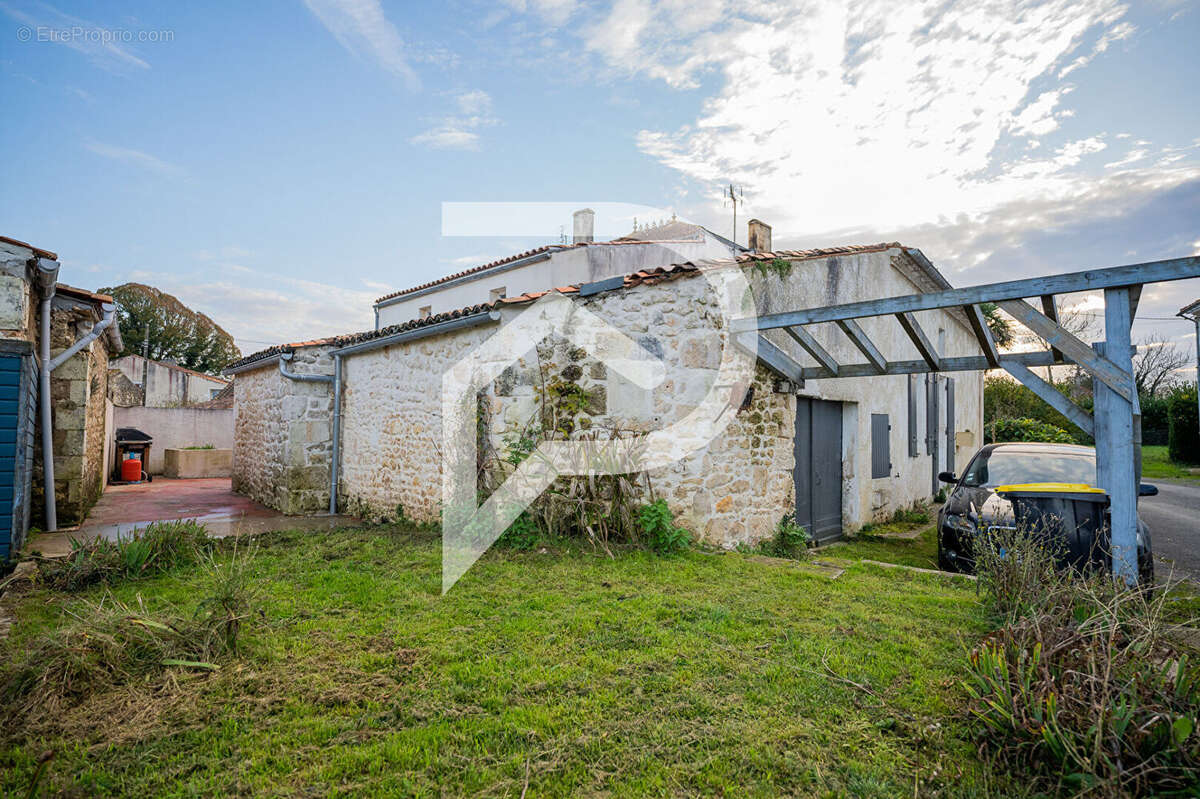 Maison à SABLONCEAUX