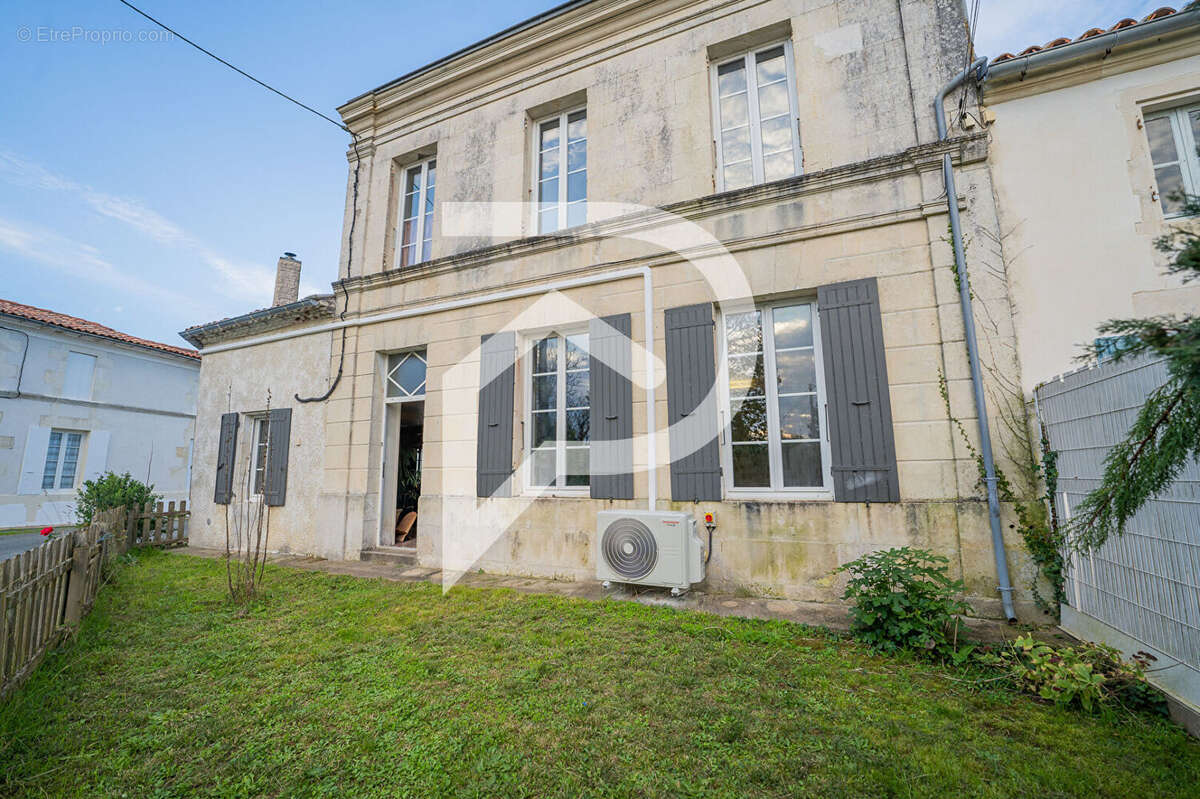 Maison à SABLONCEAUX