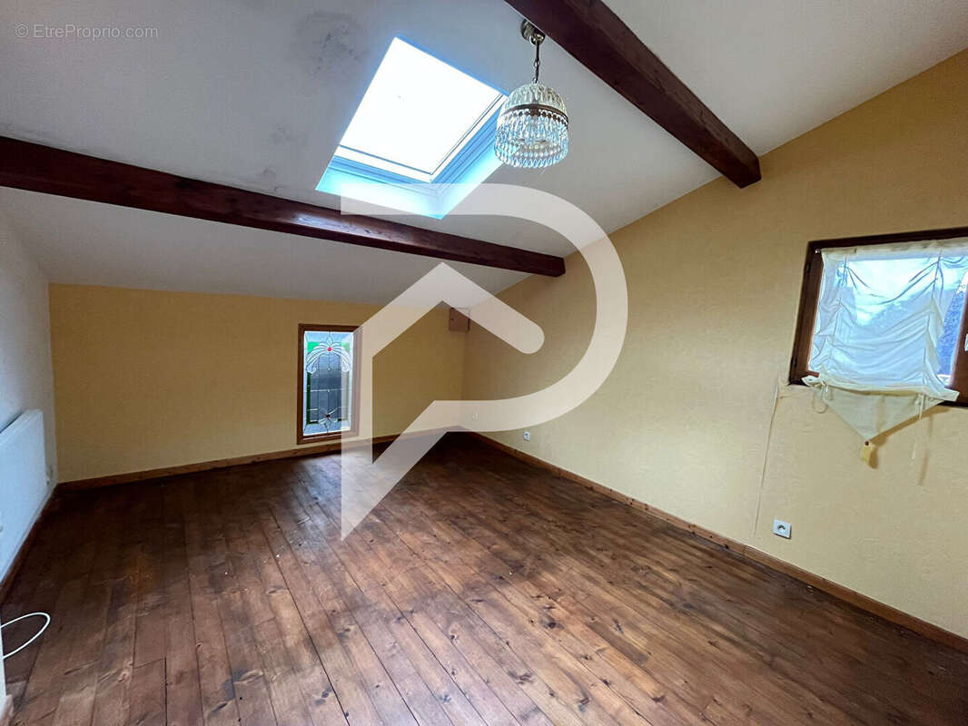 Maison à SAINTE-GEMME