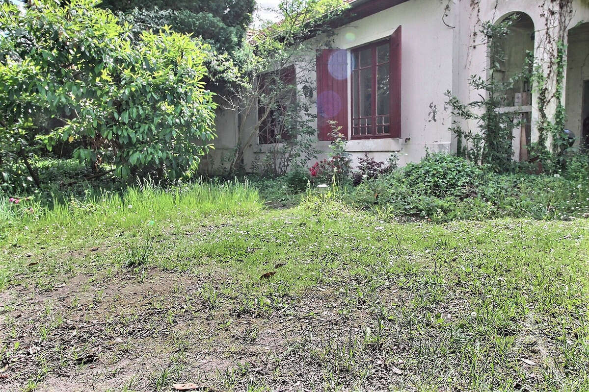 Maison à VILLENAVE-D&#039;ORNON