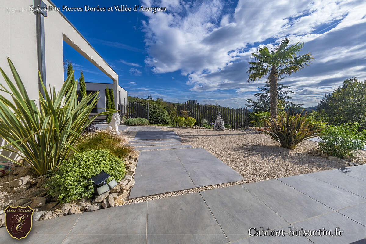 Maison à LE BOIS-D&#039;OINGT