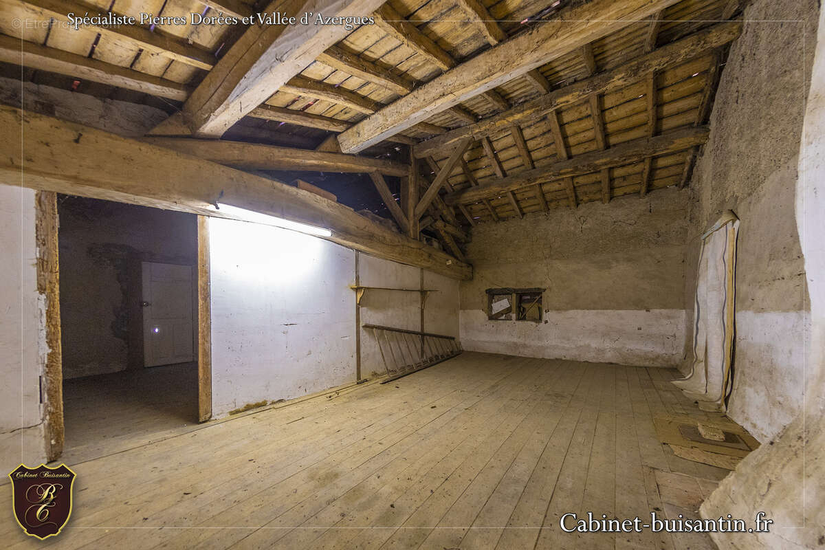 Maison à SAINT-VERAND