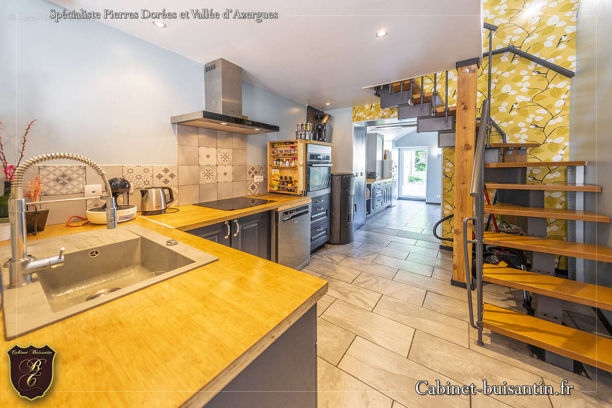 Maison à LE BOIS-D&#039;OINGT