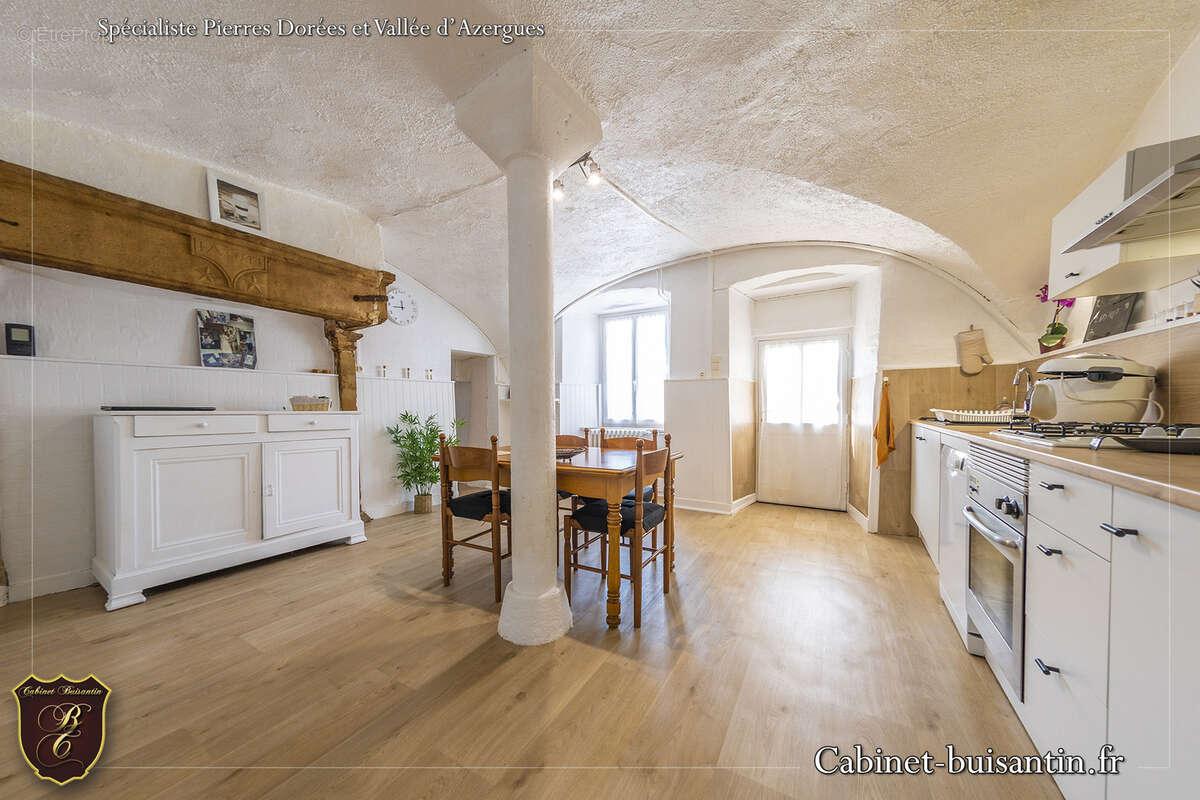 Maison à SAINT-LAURENT-D&#039;OINGT