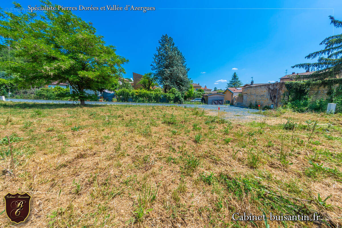 Terrain à CHATILLON