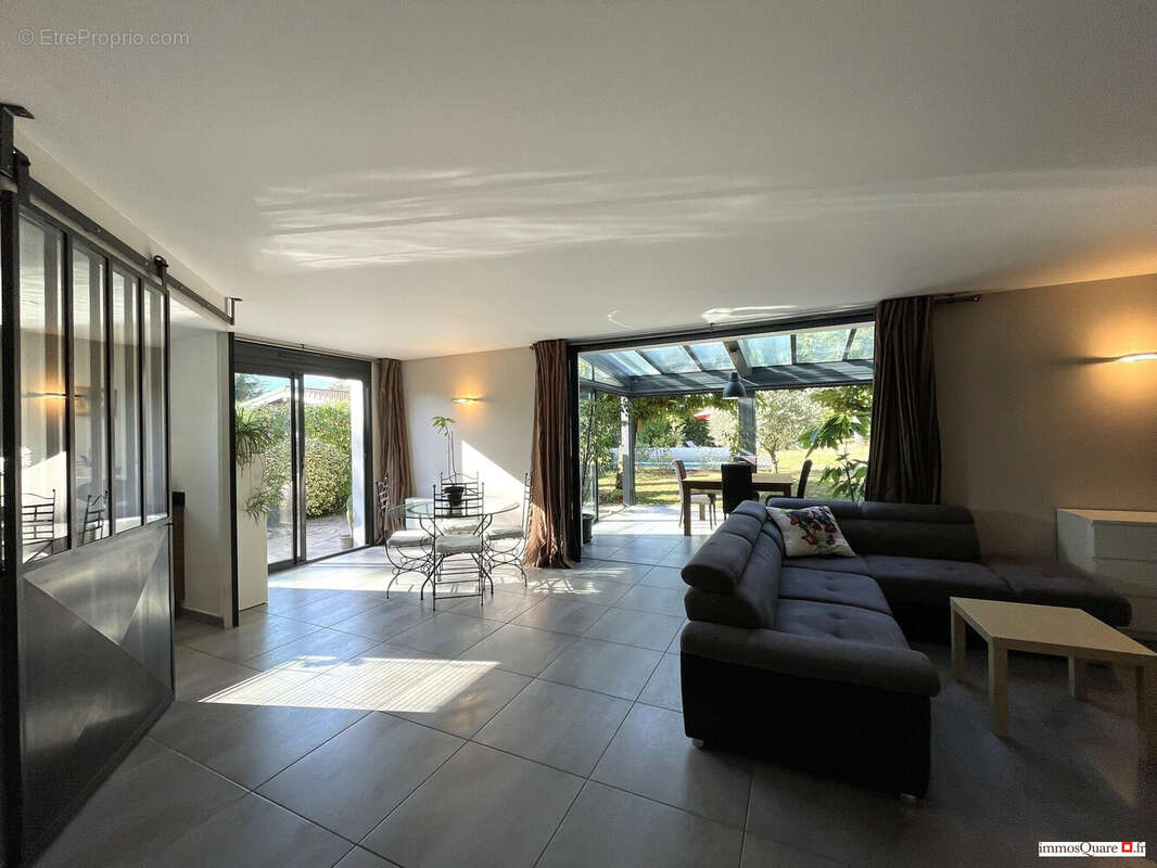 Maison à SAINT-ISMIER